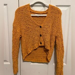AE Sweater/Cardigan